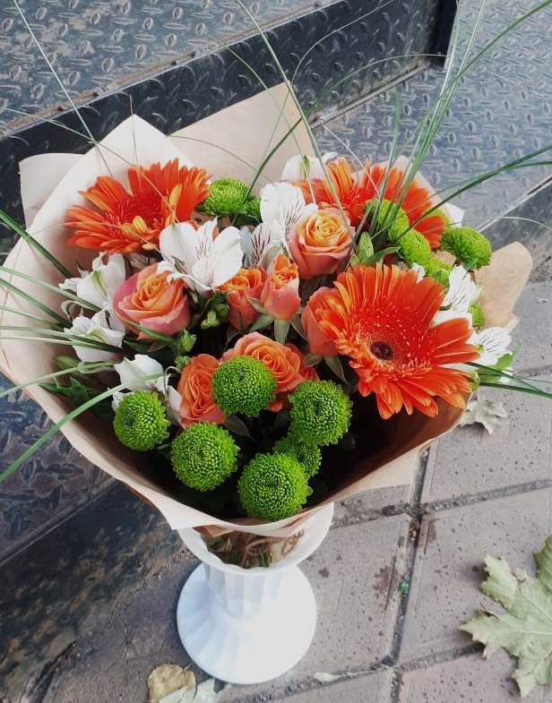 Букет цветов из: Герберы, Хризантемы, Альстромерии и Розы в Раменки