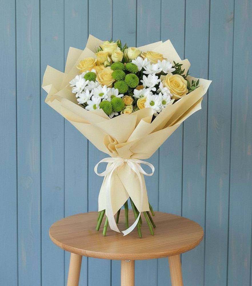 Букет цветов из: Хризантемы и Розы в Раменки