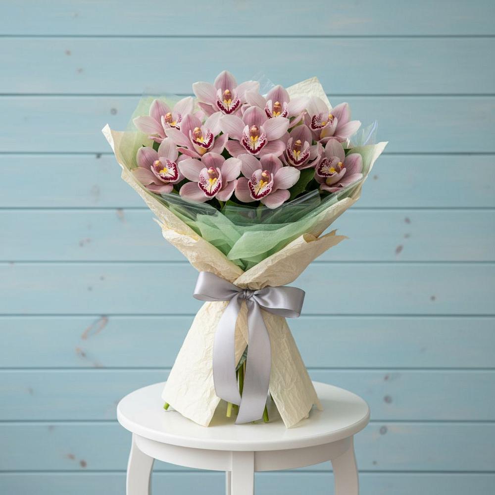 Букет цветов из: Орхидеи и Розы в Раменки