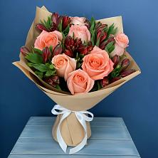 Букет цветов из:  Розы и Альстромерии в Раменки