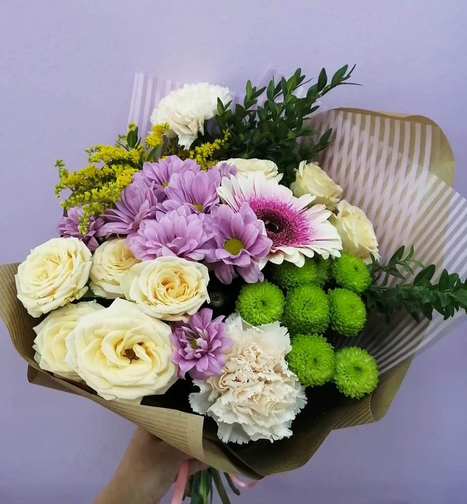 Букет цветов из: Хризантемы, Розы, Гвоздики и Герберы в Раменки