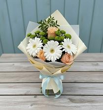 Букет цветов из:  Герберы, Розы и Хризантемы в Раменки