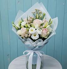 Букет цветов из:  Розы и Лизиантусы в Раменки