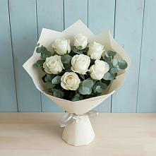 Букет Белые розы в Эвкалипте в Раменки