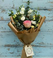 Букет цветов из:  Розы и Лизиантусы в Раменки